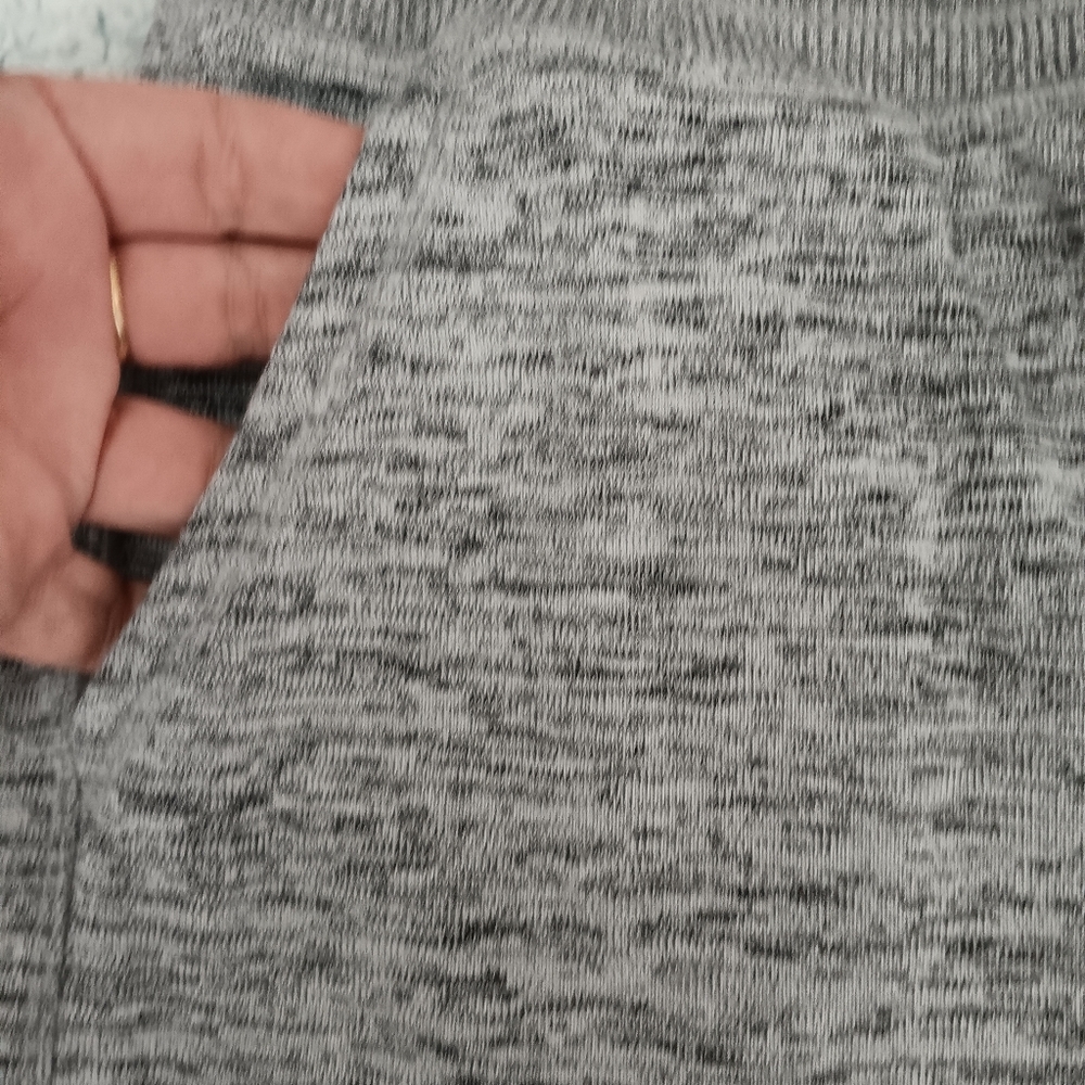 Shorts - Picture 2 of 6